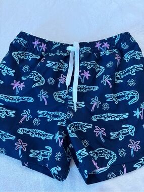 Chubbies Boys Swim Trunks Youth Size Medium Classic Neon Glades